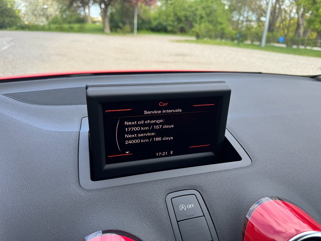 Vehicle Image 21