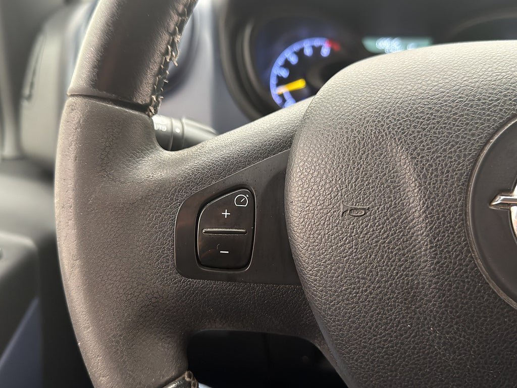 Vehicle Image 17