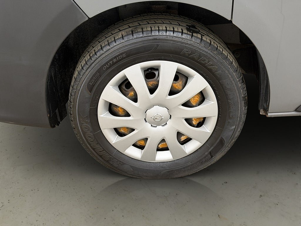 Vehicle Image 25