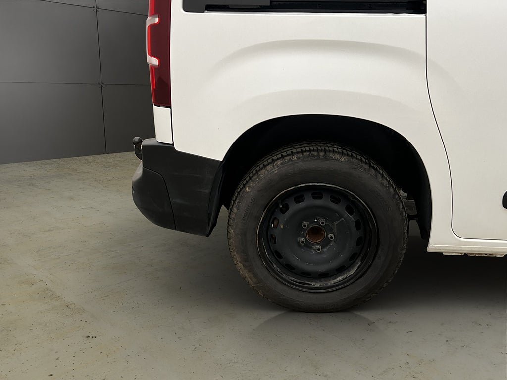 Vehicle Image 26