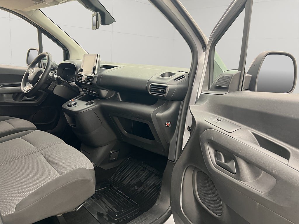 Vehicle Image 31