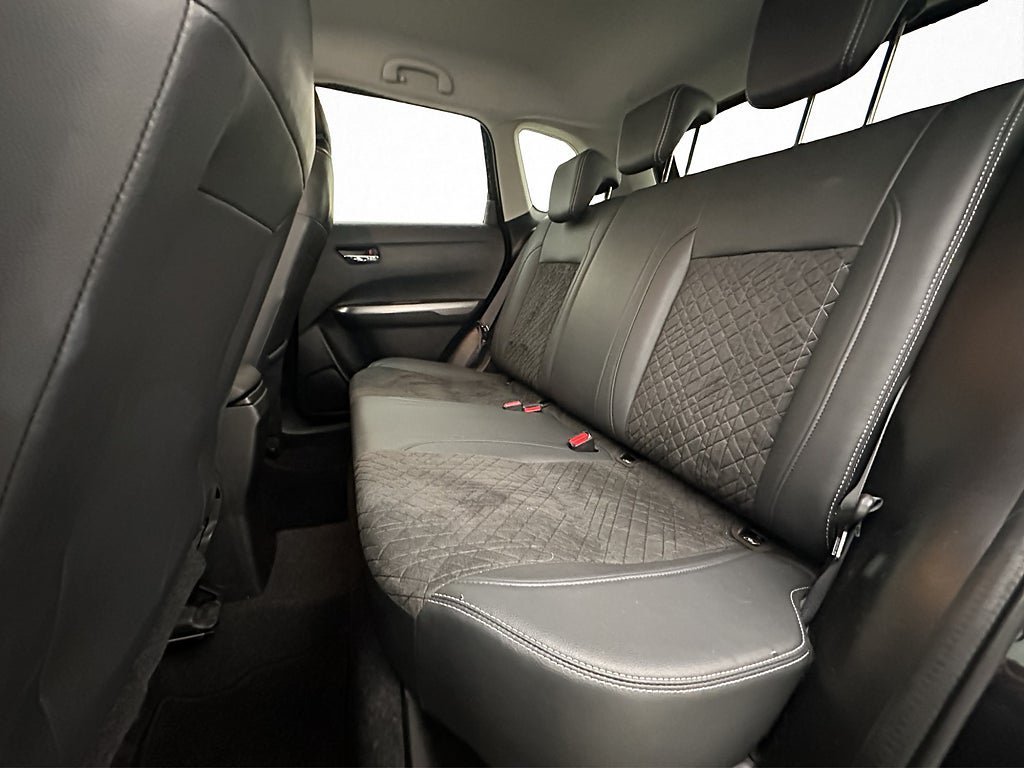 Vehicle Image 15
