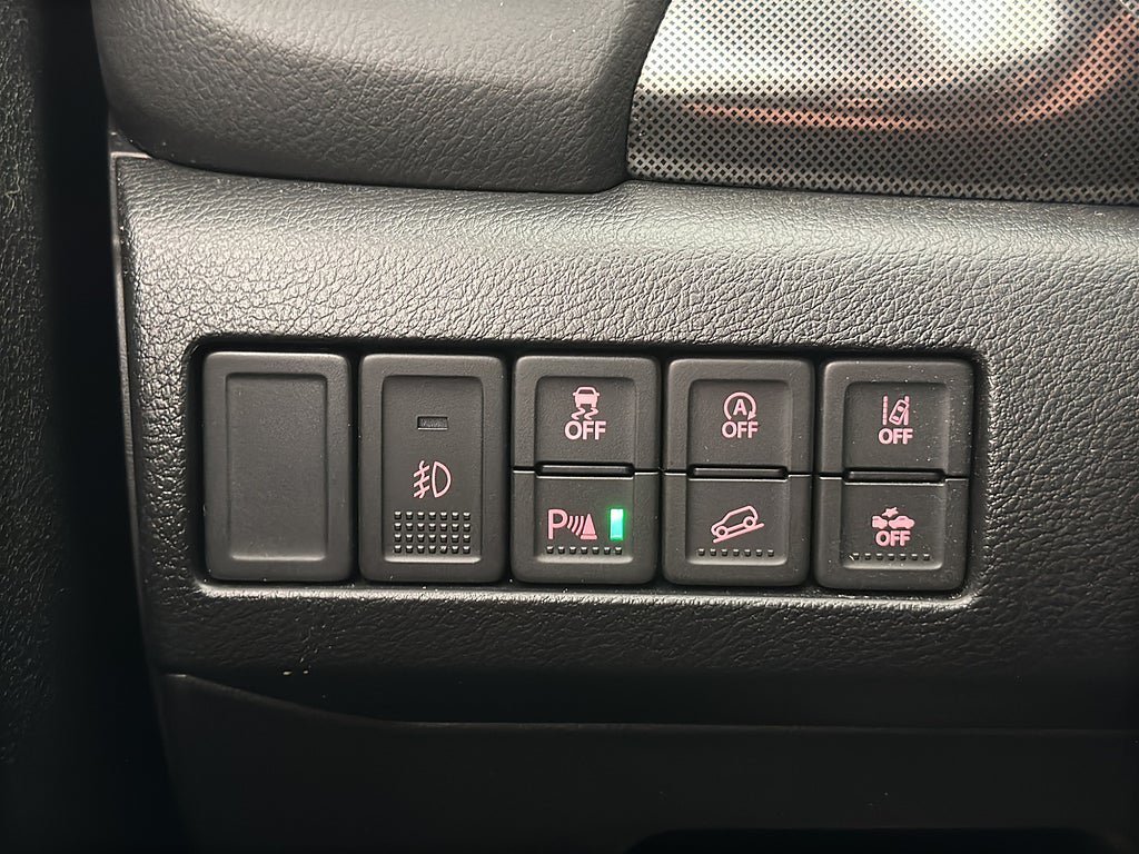 Vehicle Image 26