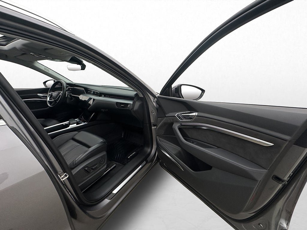 Vehicle Image 37