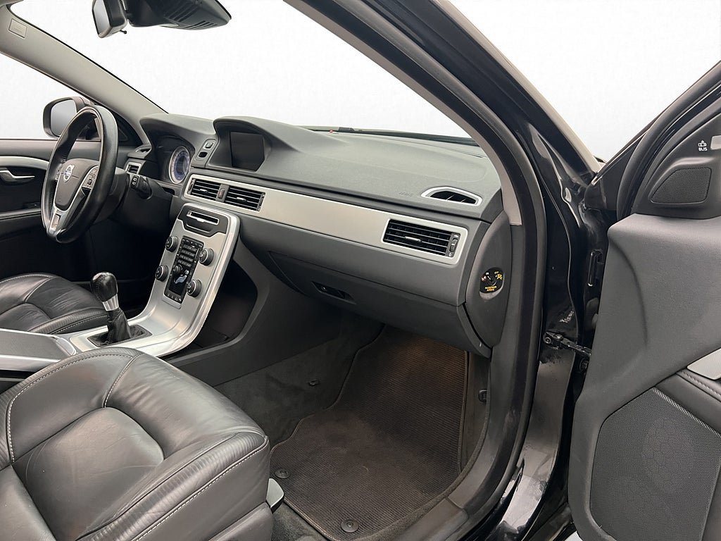Vehicle Image 26