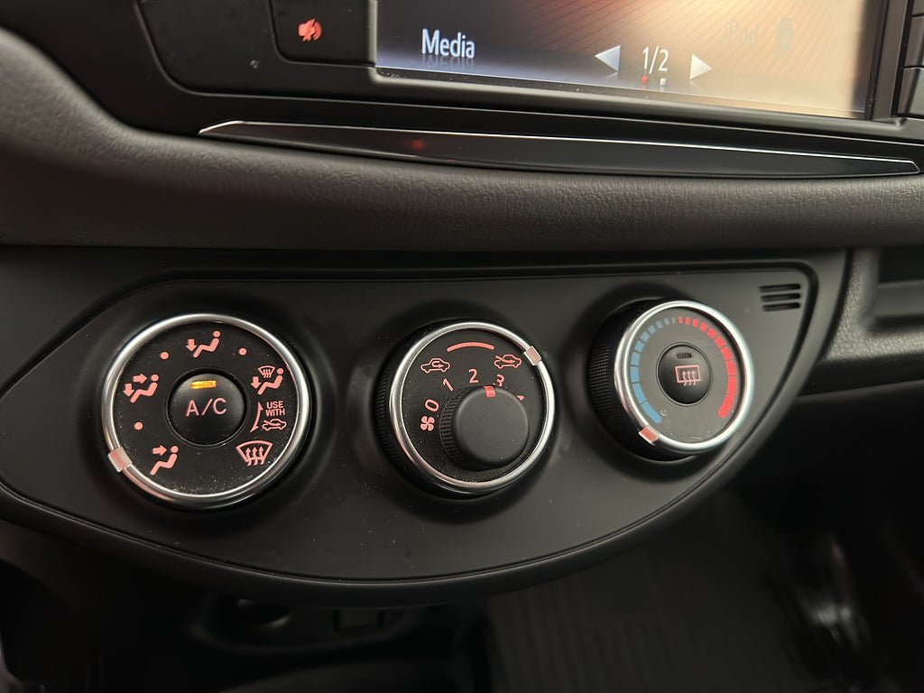 Vehicle Image 23
