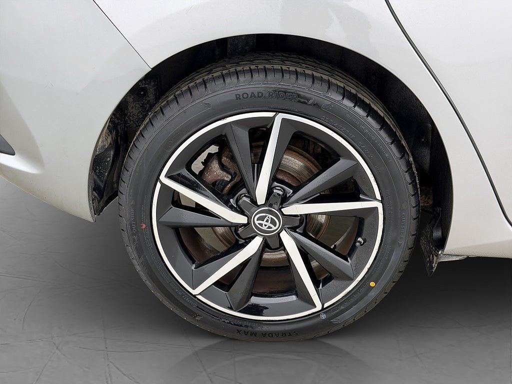 Vehicle Image 30