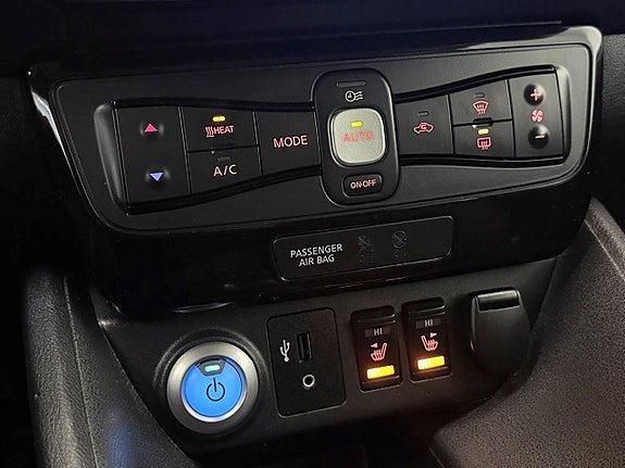 Vehicle Image 27
