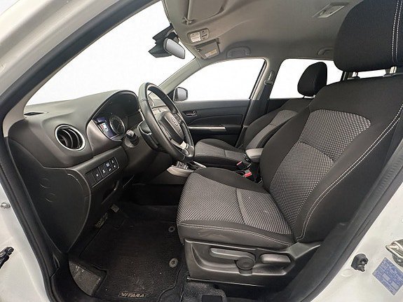 Vehicle Image 10