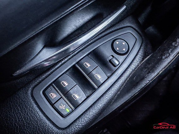 Vehicle Image 28