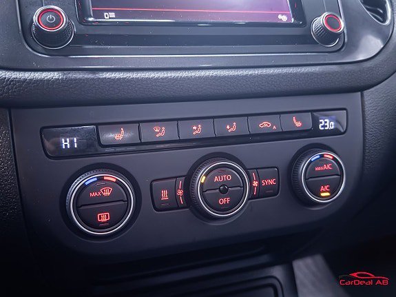 Vehicle Image 26