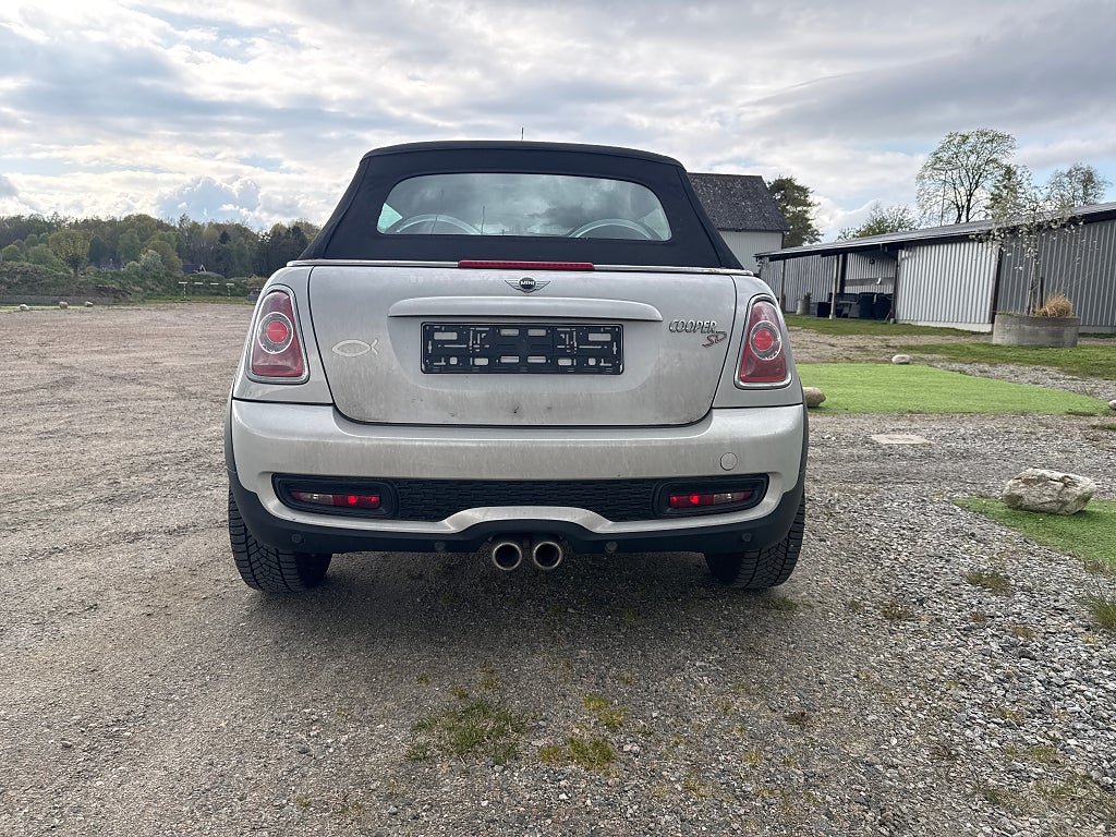 Vehicle Image 22