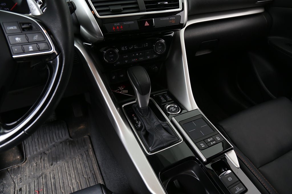 Vehicle Image 23