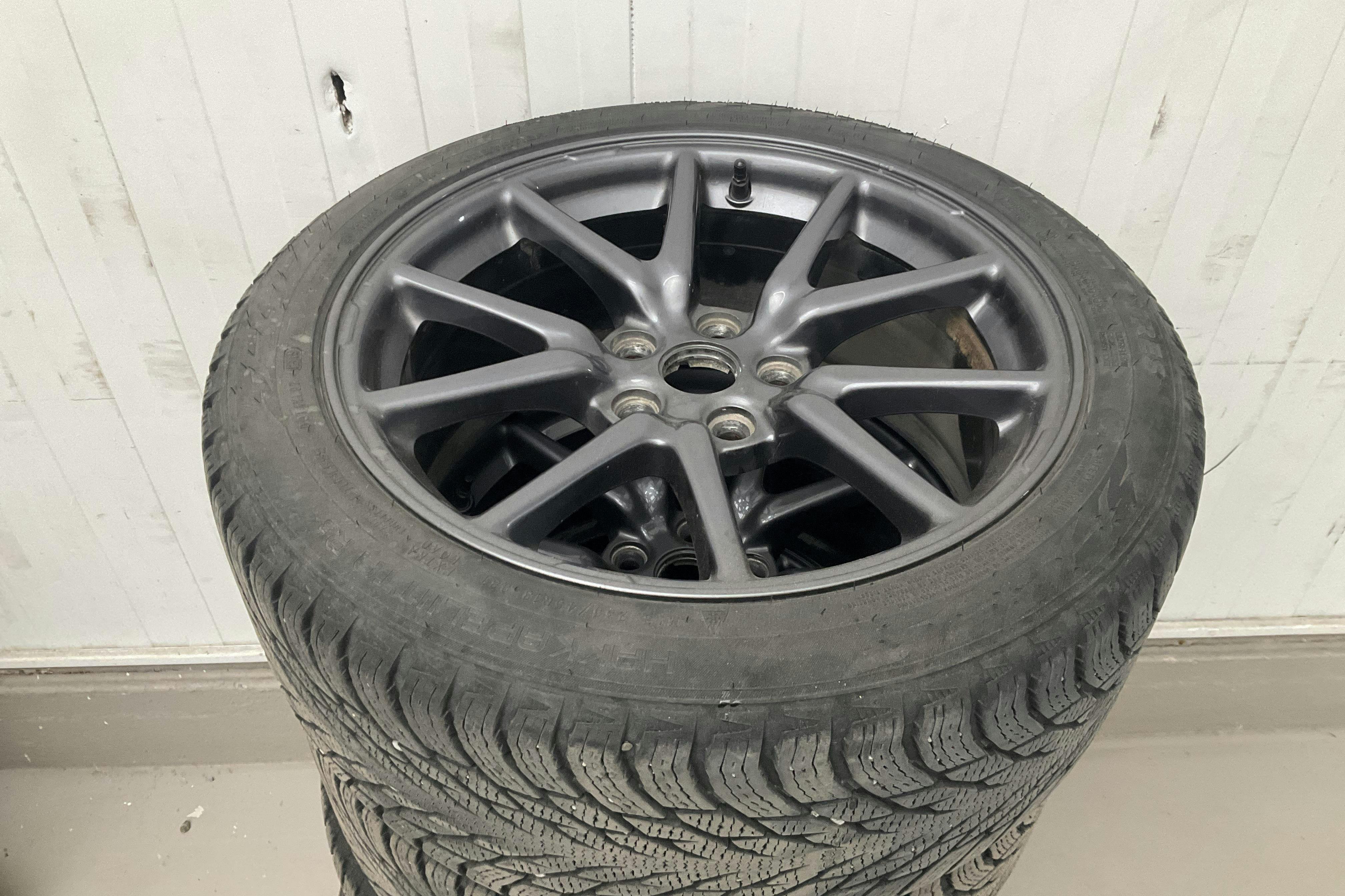 Vehicle Image 21