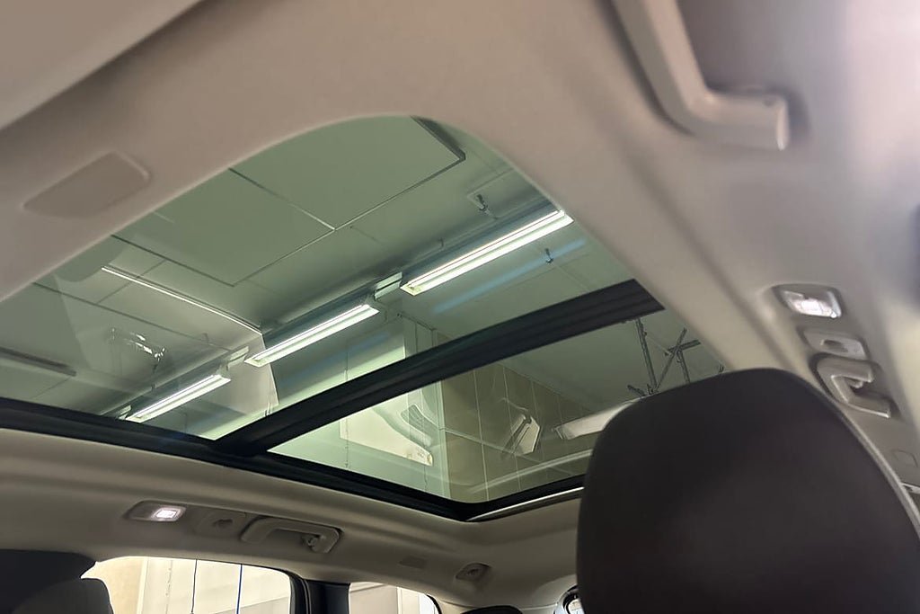 Vehicle Image 22