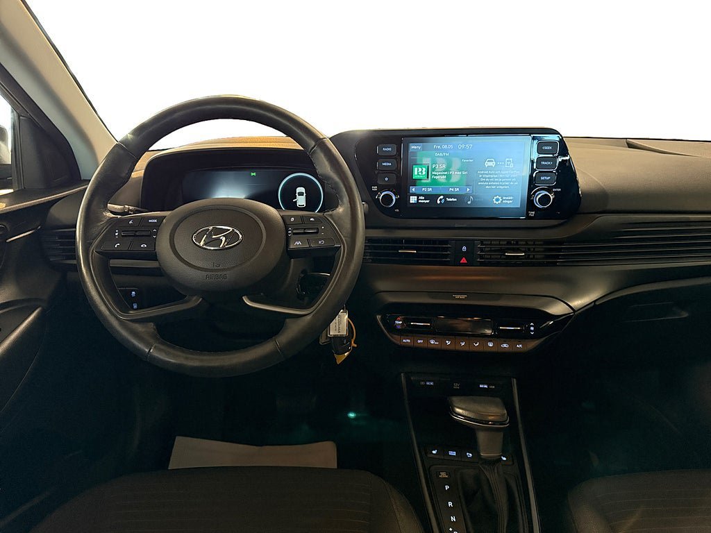 Vehicle Image 11