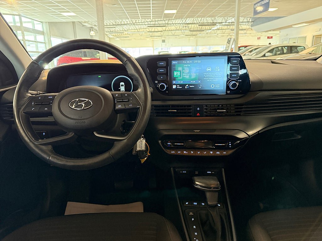 Vehicle Image 14
