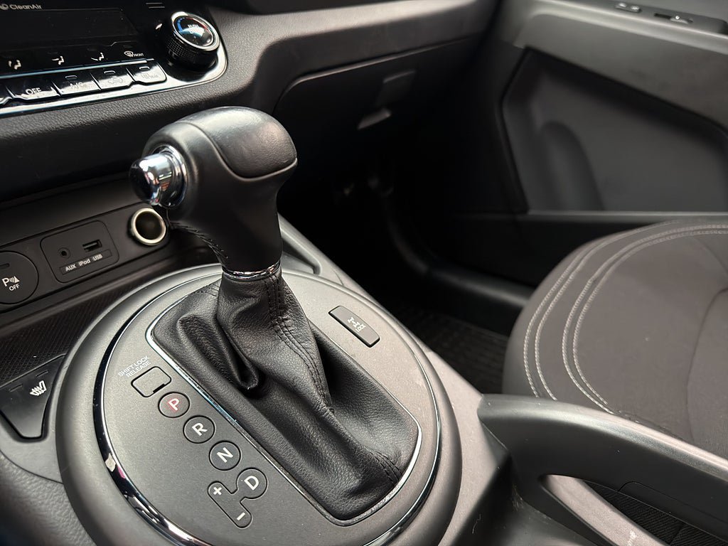 Vehicle Image 20