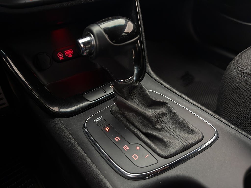 Vehicle Image 21