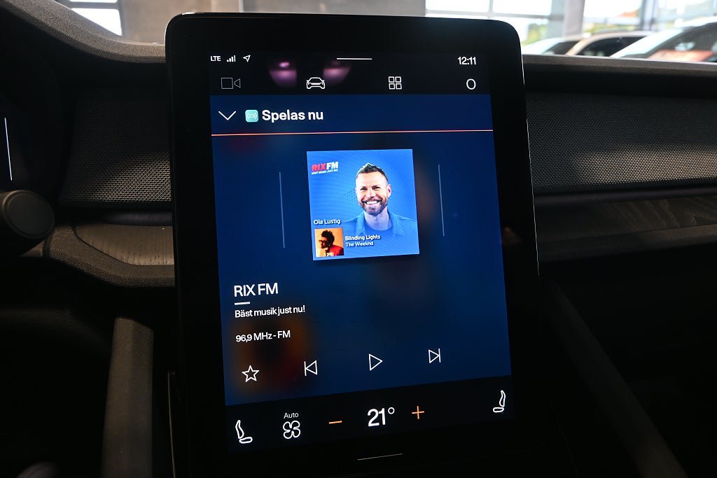 Vehicle Image 22