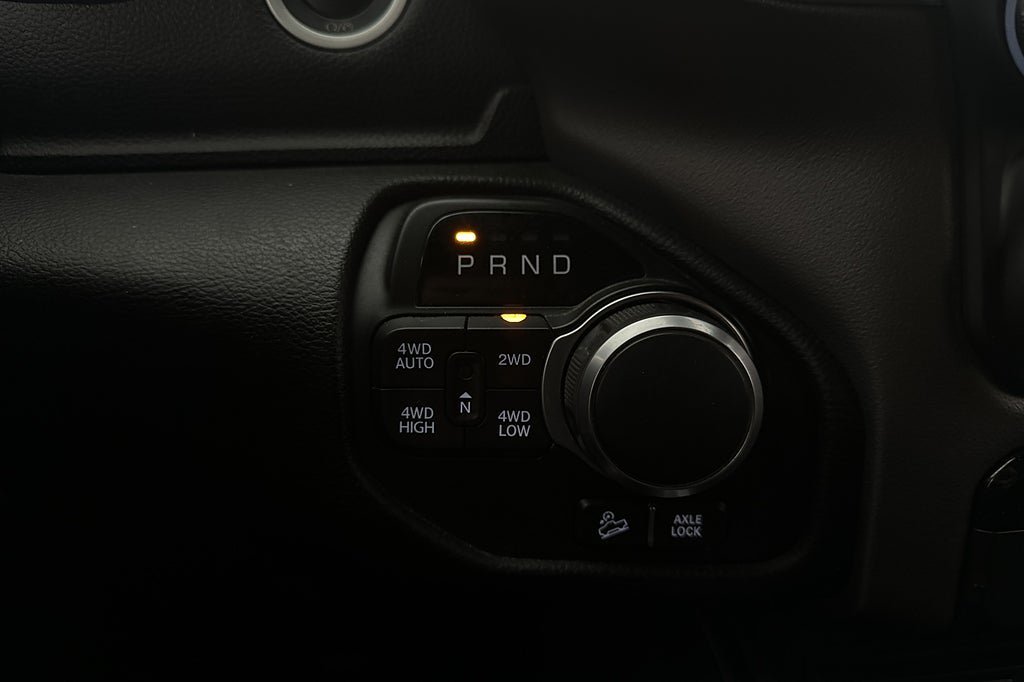 Vehicle Image 22