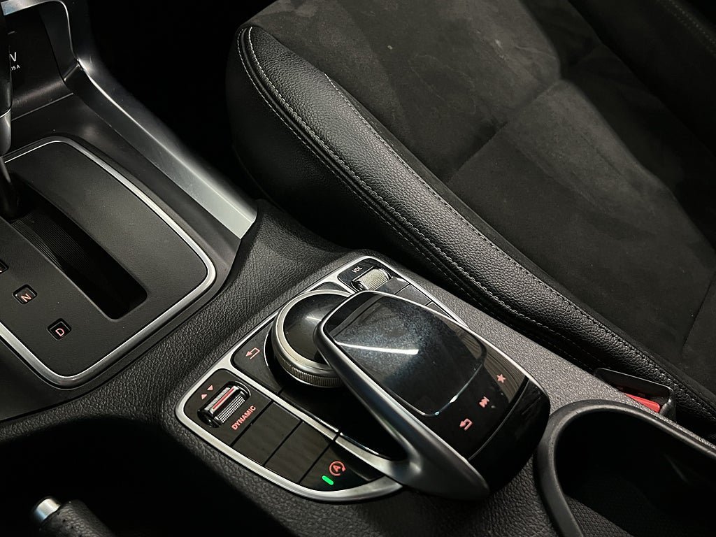 Vehicle Image 28