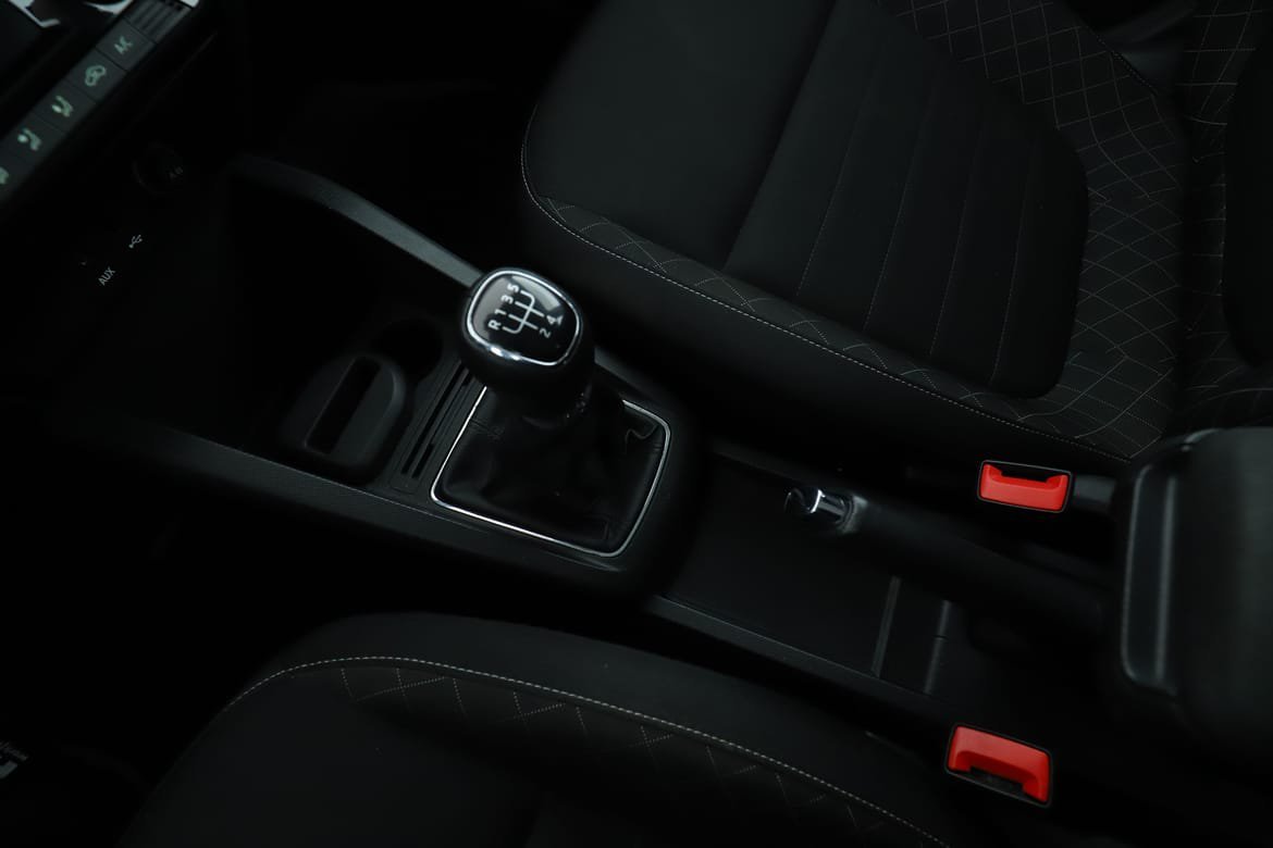 Vehicle Image 23