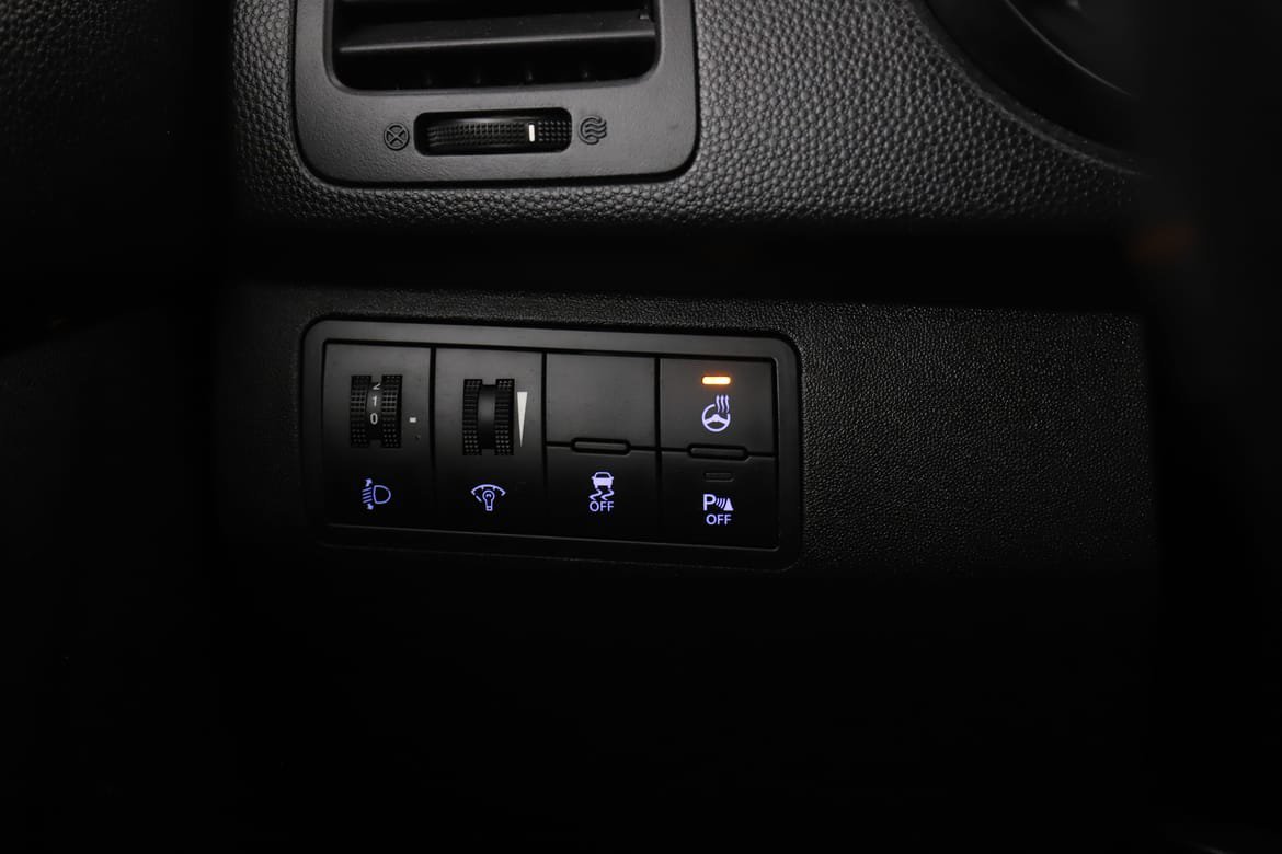 Vehicle Image 32