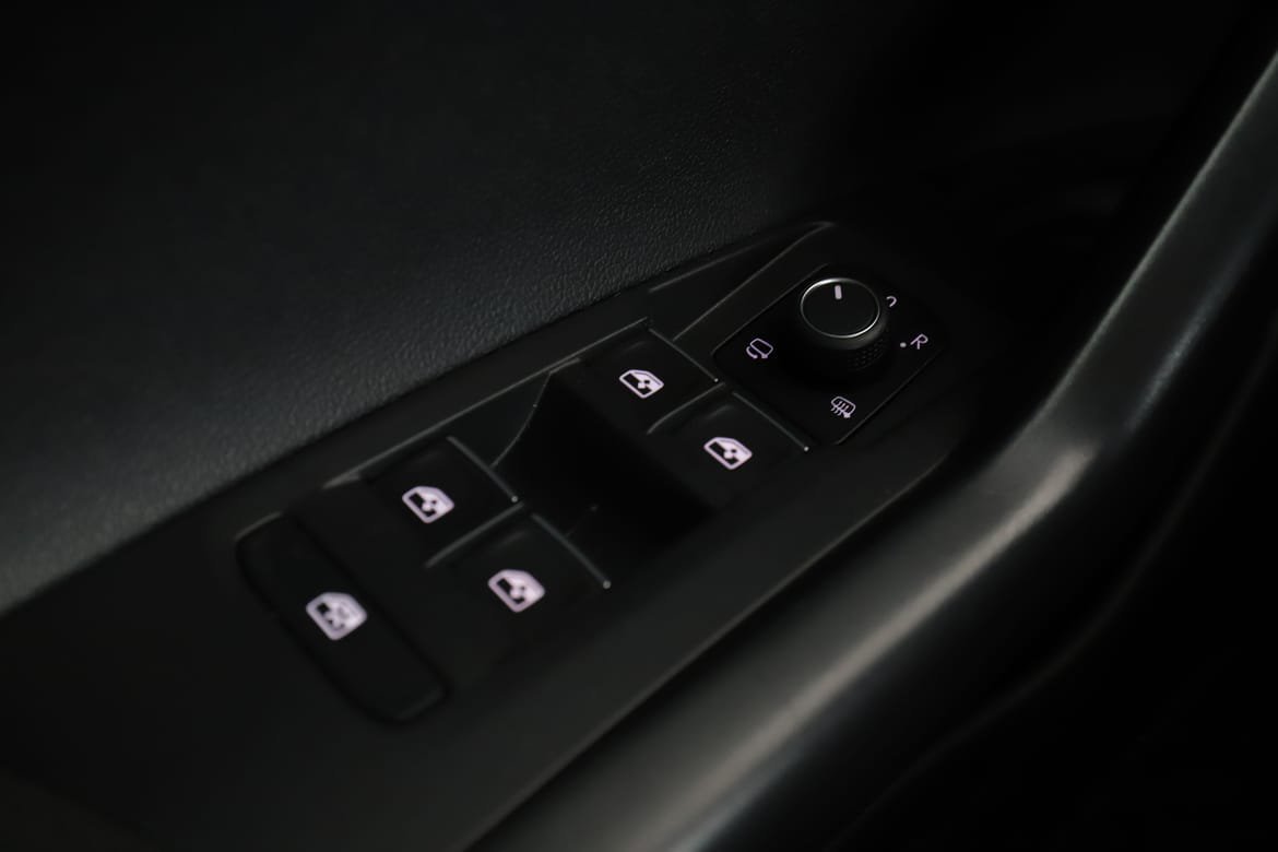 Vehicle Image 29