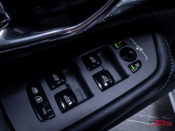 Vehicle Image 34
