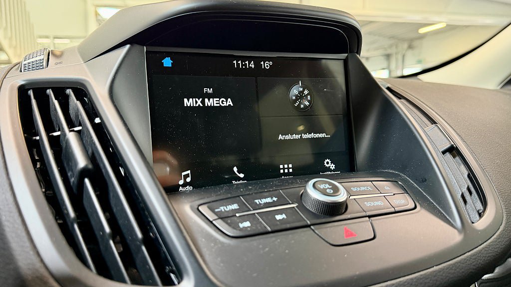 Vehicle Image 18