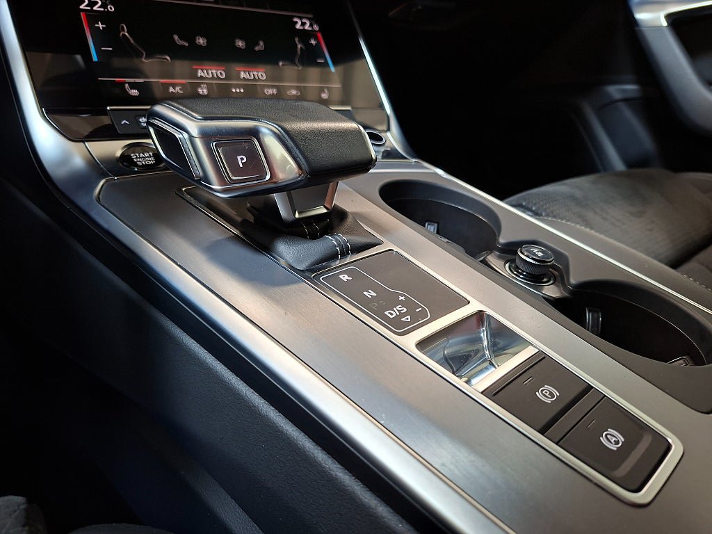 Vehicle Image 24