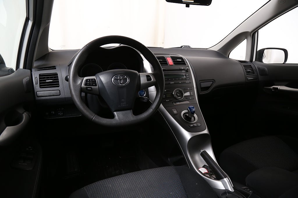 Vehicle Image 13