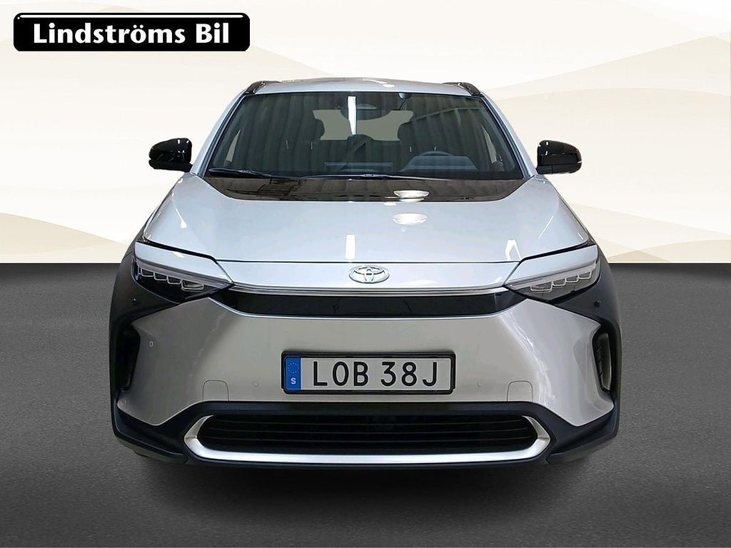 Vehicle Image 9