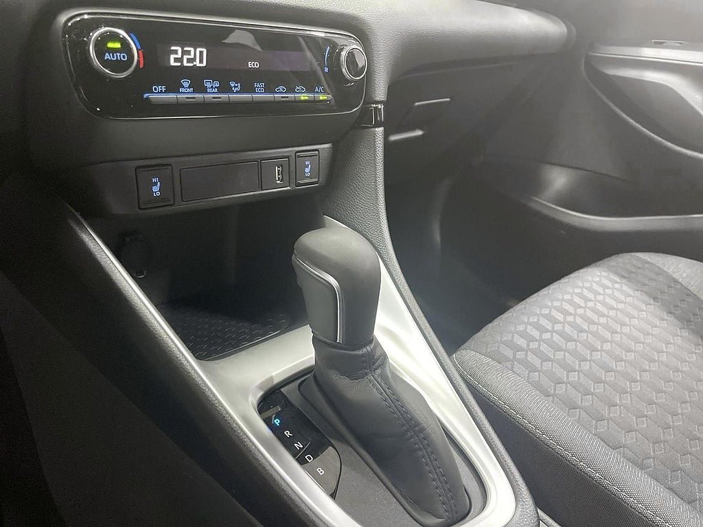 Vehicle Image 18