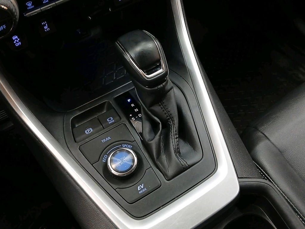 Vehicle Image 18