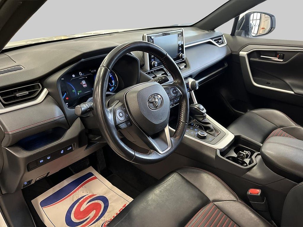 Vehicle Image 14