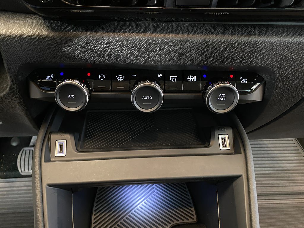 Vehicle Image 39