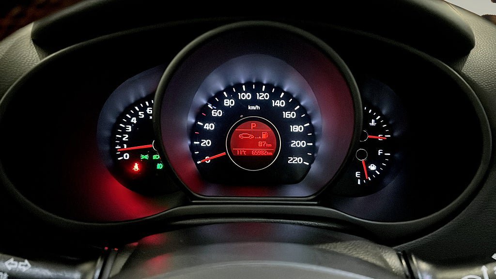 Vehicle Image 19
