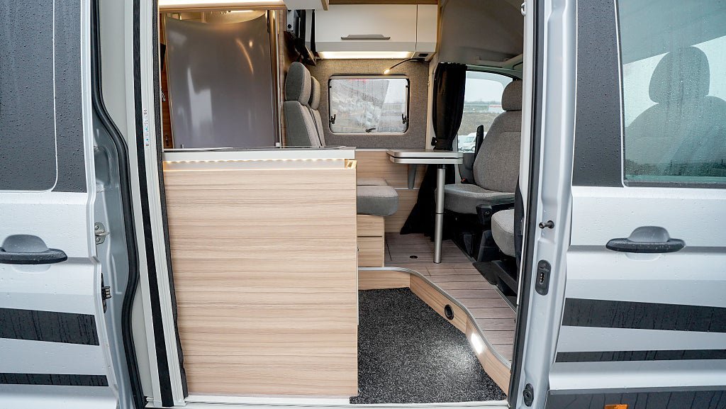Vehicle Image 30