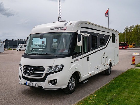 Vehicle Image 24