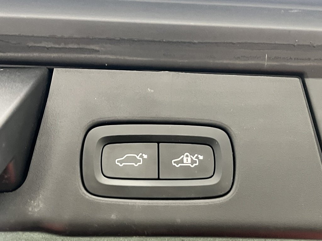 Vehicle Image 28