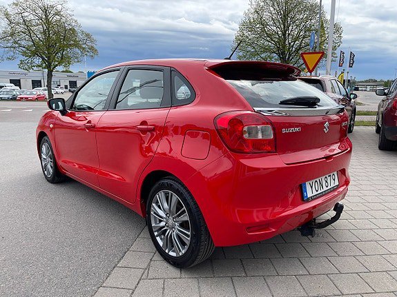 Vehicle Image 7