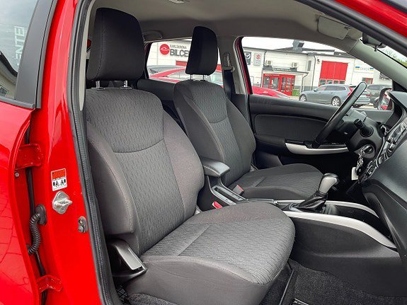 Vehicle Image 18