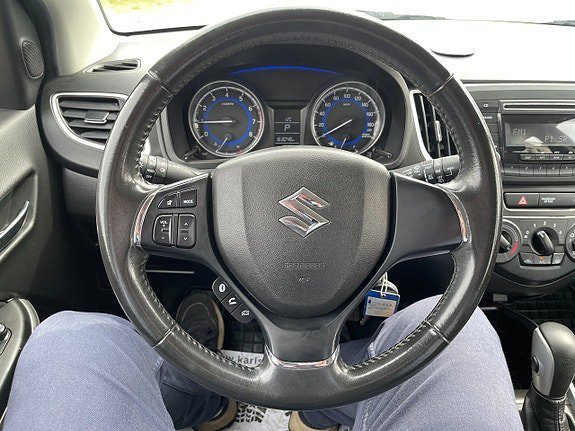 Vehicle Image 19
