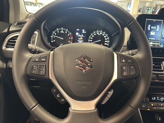 Vehicle Image 15