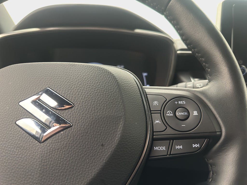 Vehicle Image 26