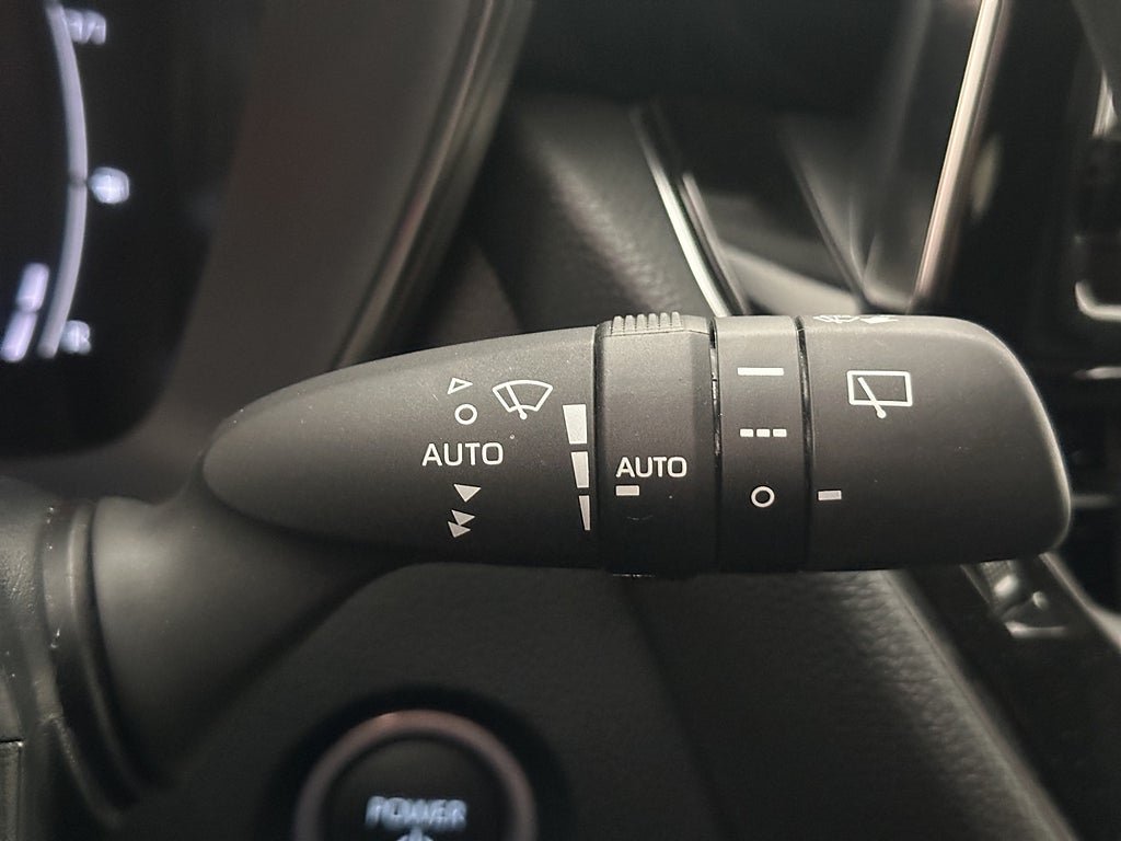 Vehicle Image 27