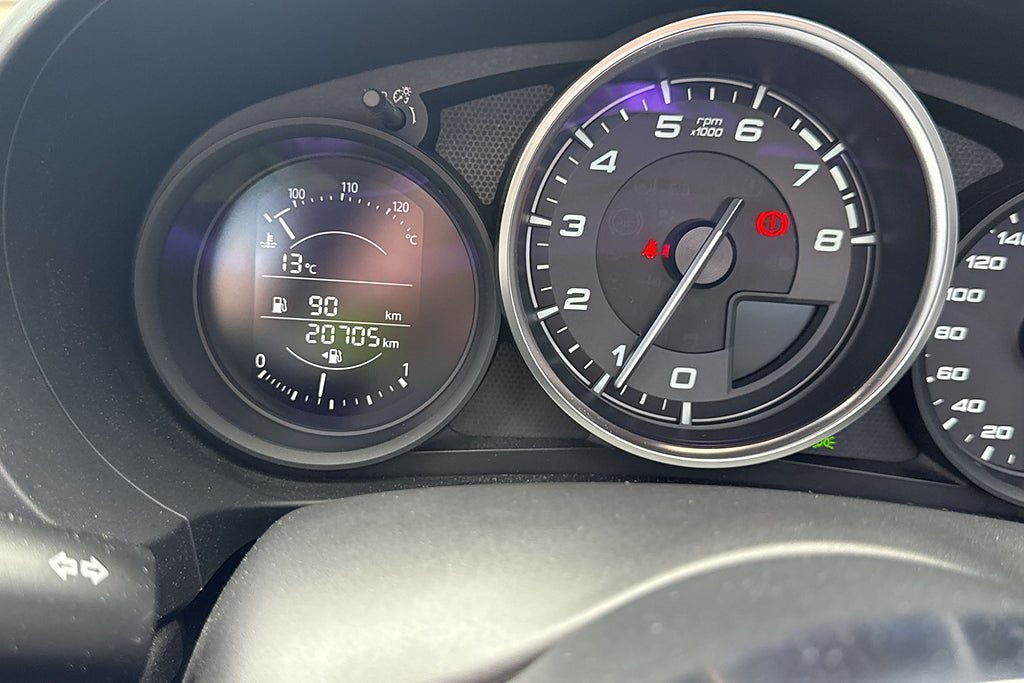 Vehicle Image 14