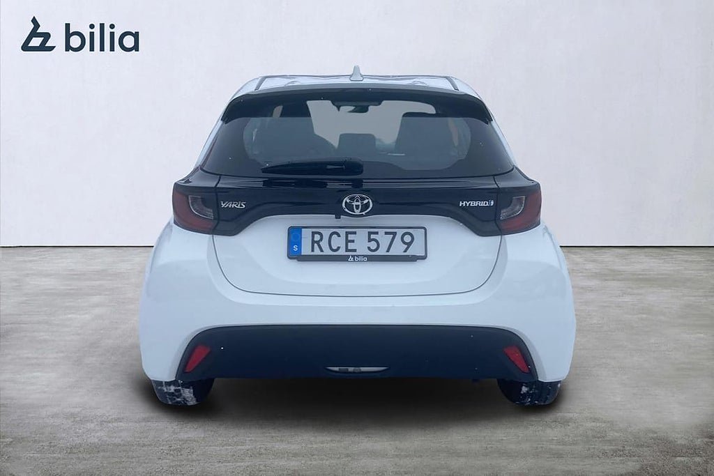 Vehicle Image 6